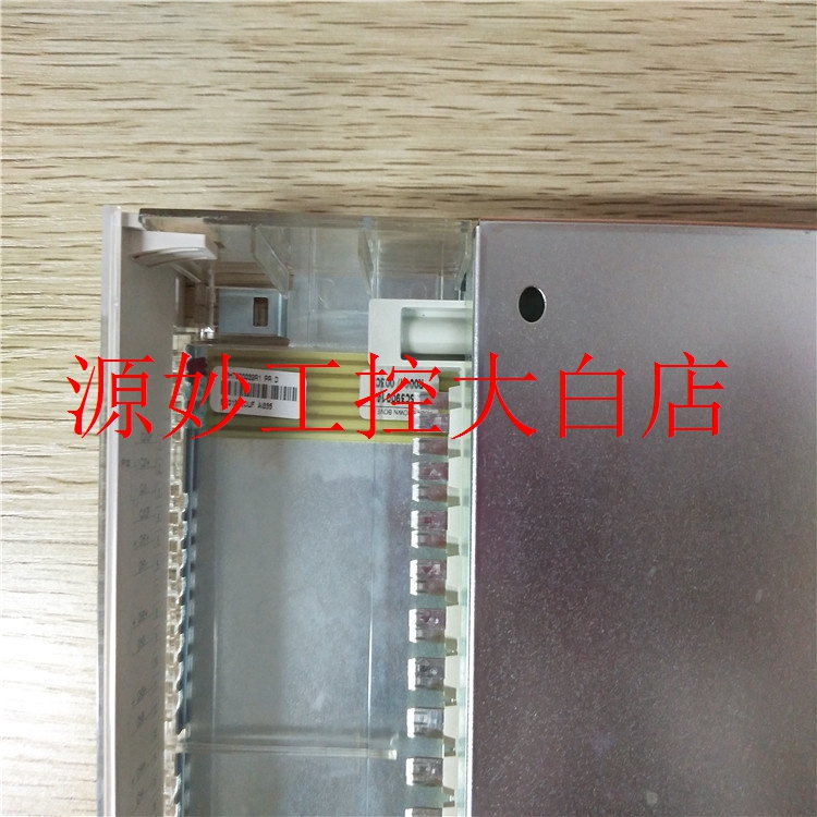 ABB 3BSE003644R1 模块 卡件 控制器