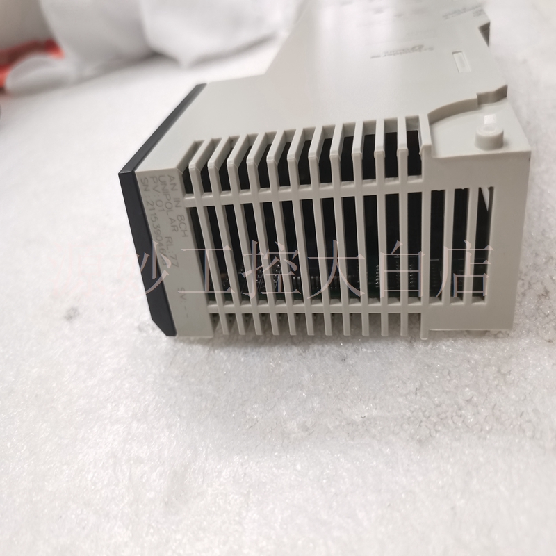 Schneideir 140ARI03000 模块 卡件 控制器