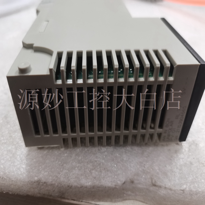 Schneideir 140CFA04000 模块 卡件 控制器