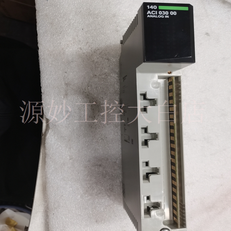 Schneideir 140CFB03200 模块 卡件 控制器