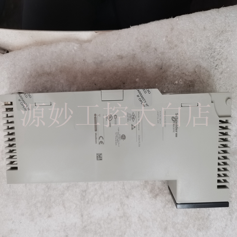 Schneideir 140CFU40000 模块 卡件 控制器
