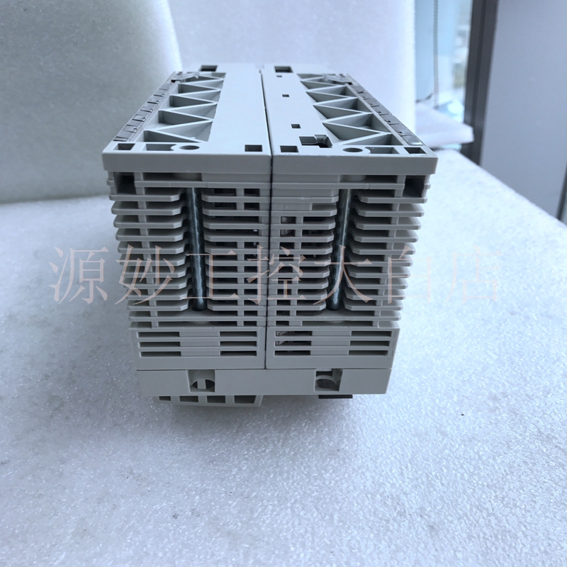Schneideir 140CPU31110C 模块 卡件 控制器